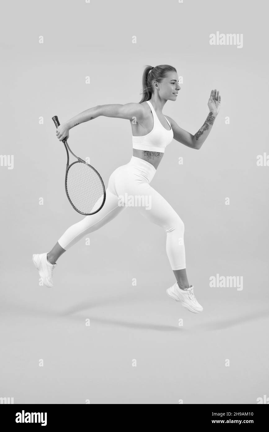 dedicato al fitness. allenamento con i giocatori di tennis o badminton. stile di vita sano e attivo. Foto Stock