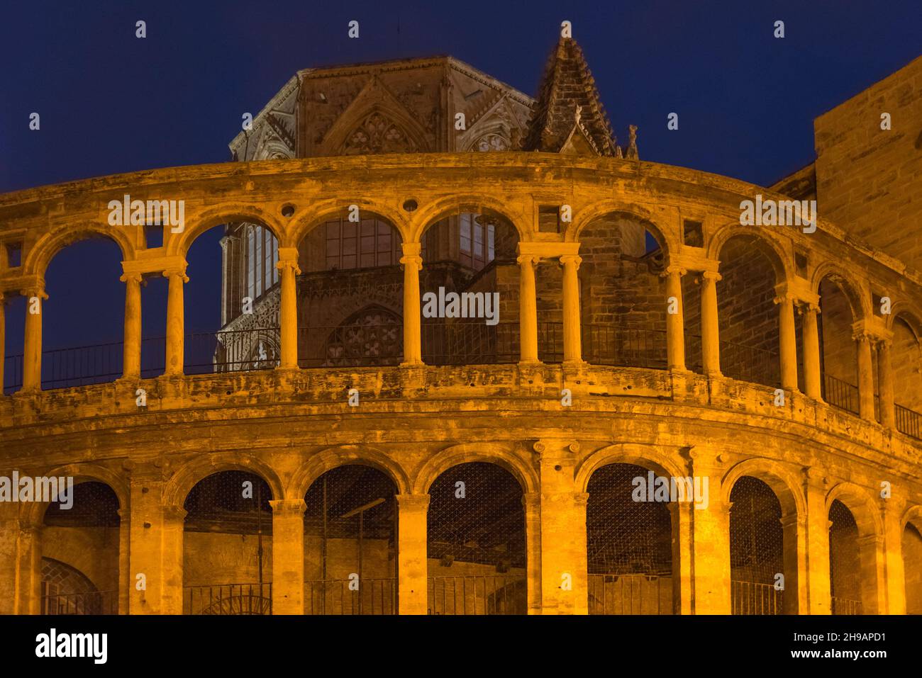 Vista notturna della Cattedrale di Valencia, Valencia, Spagna Foto Stock