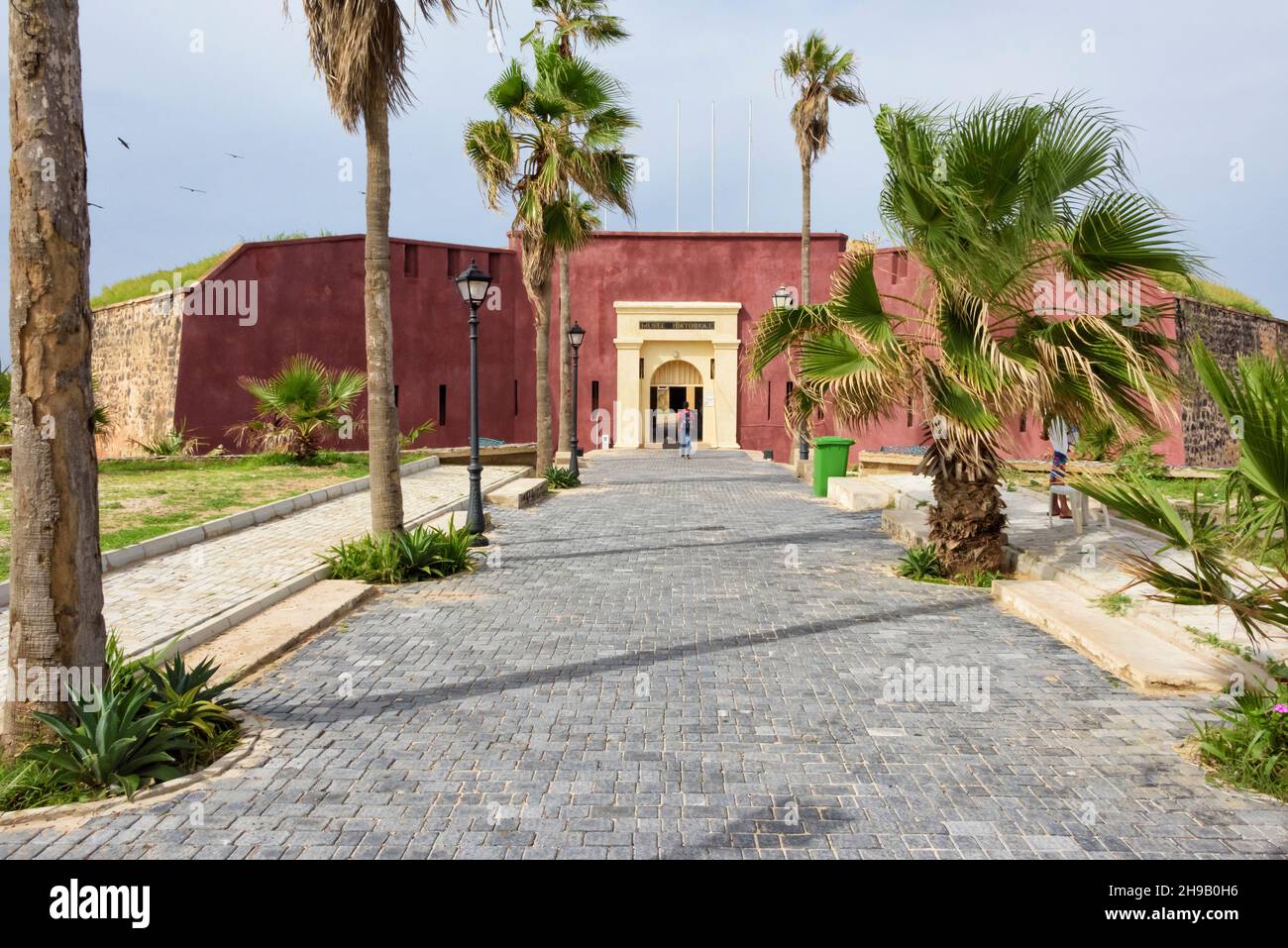 Casa degli schiavi, museo e monumento al commercio di schiavi dell'Atlantico sull'isola di Goree, sito patrimonio dell'umanità dell'UNESCO, Dakar, Senegal Foto Stock