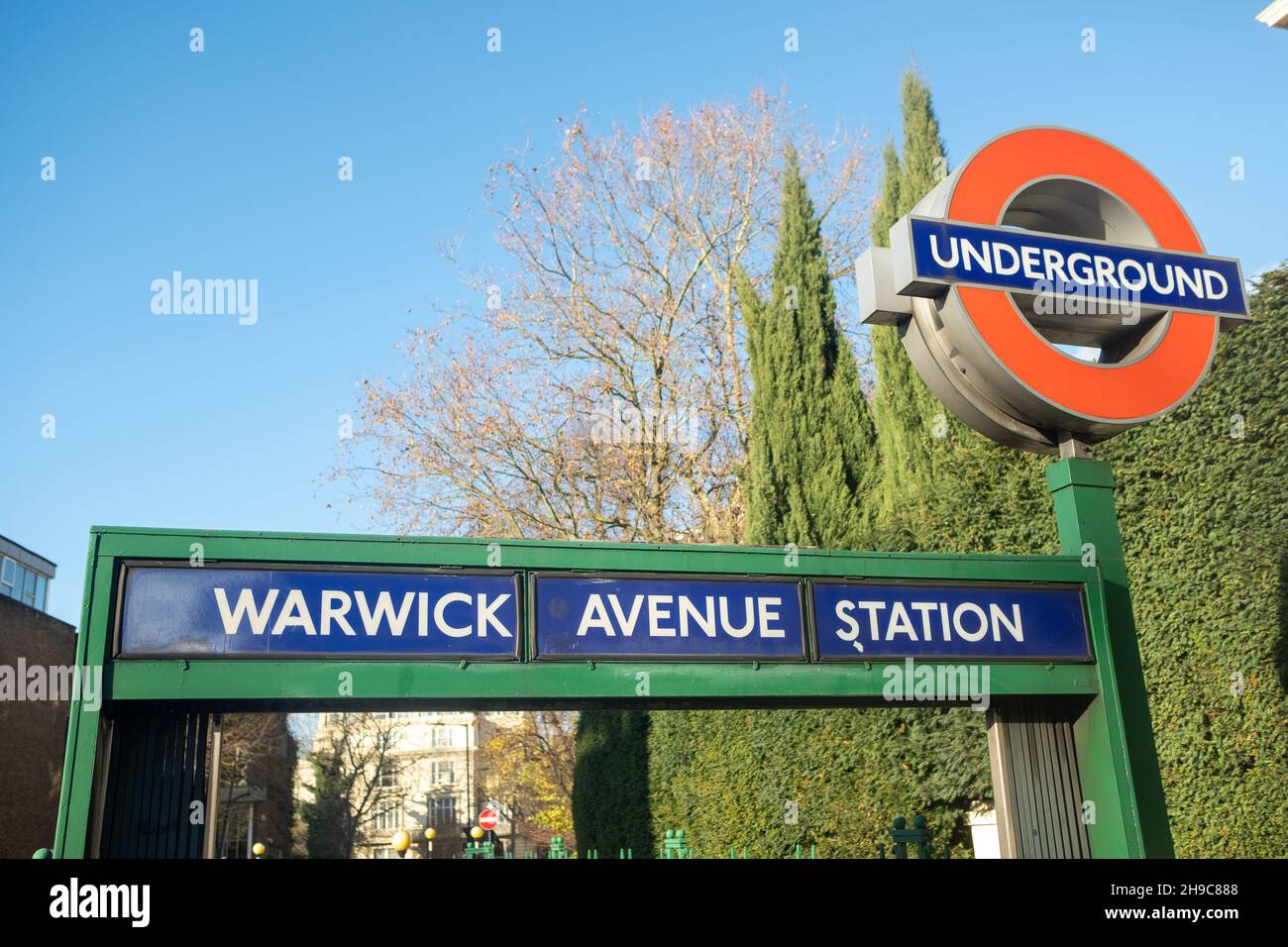 London- Warwick Avenue Underground Station, una stazione della metropolitana nella zona di Little Venice nella zona nord-occidentale di Londra Foto Stock