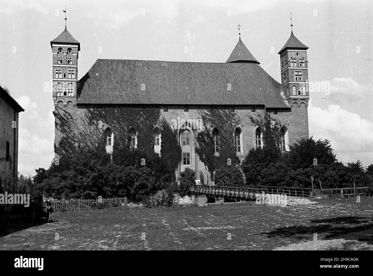 Lidzbark Warmiñski, 1947-10. Gotycki zamek biskupów warmiñskich. wb/gr PAP Dok³adny dzieñ wydarzenia nieustalony. Lidzbark Warminski, ottobre 1947. Il castello gotico di Warmia vescovi. wb/gr PAP Foto Stock