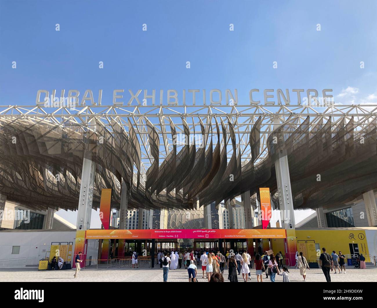 Emirati Arabi Uniti, Dubai - 28 novembre 2021: Ingresso al World Expo 2020 Foto Stock