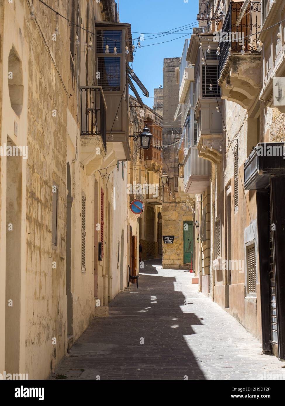 Scena stradale a Victoria / Rabat, la capitale dell'isola di Gozo, Malta. Foto Stock