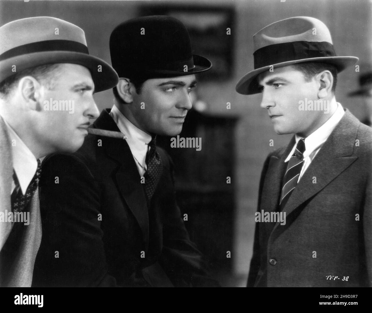 ROBERT GLECKLER CLARK GABLE e RICHARD BARTHELMESS nei PUNTI DEL DITO 1931 regista / produttore JOHN FRANCIS DILLON scritto da John Monk Saunders e W.R. Burnet Costume design Edward Stevenson First National Pictures / Warner Bros. Foto Stock