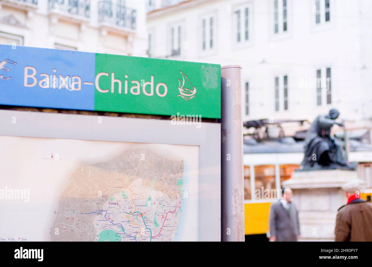 baixa chiado segno a lisbona portogallo Foto Stock