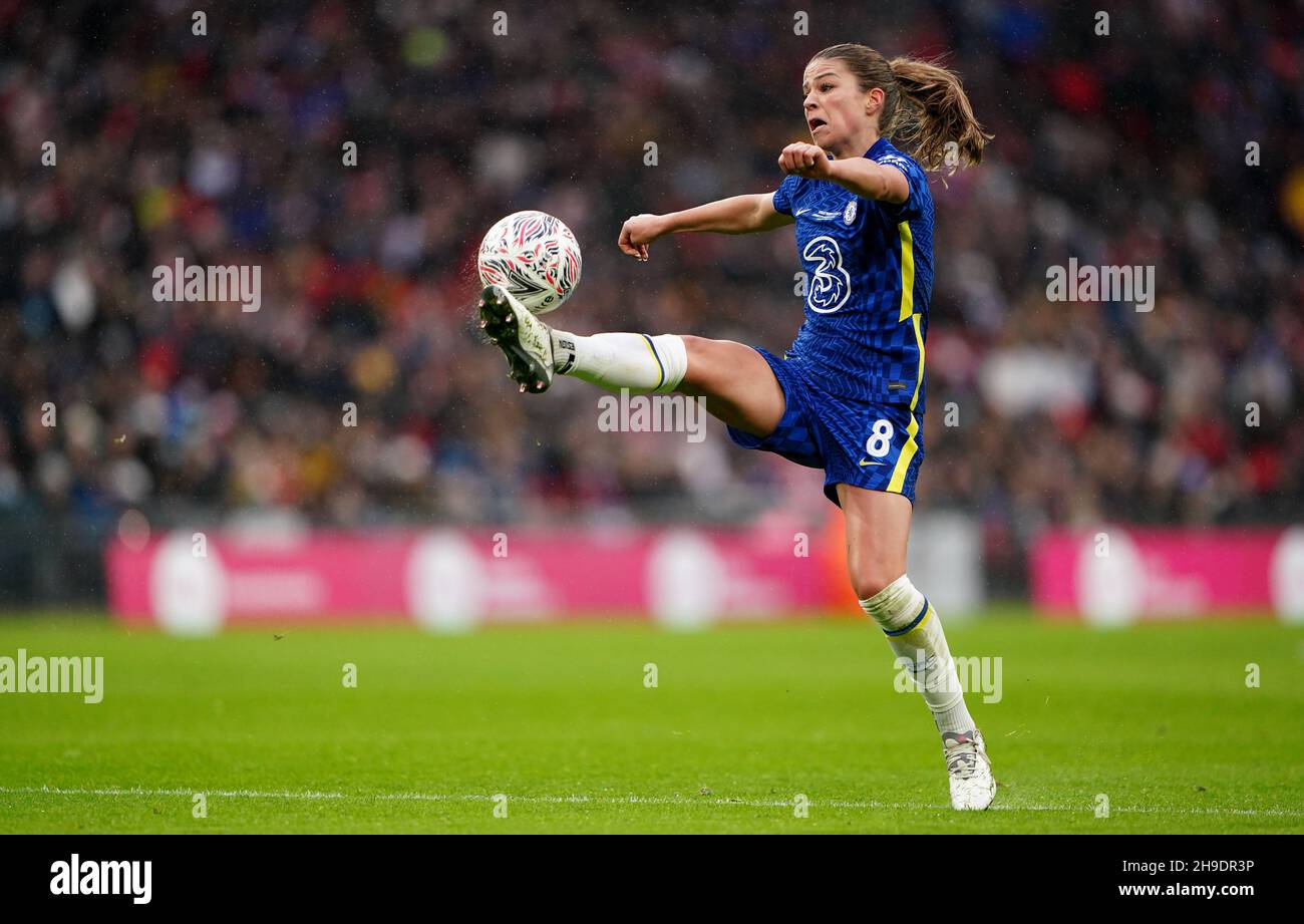 Melanie Leupolz di Chelsea durante la finale della Coppa delle Donne di Vitality al Wembley Stadium di Londra. Data foto: Domenica 5 dicembre 2021. Foto Stock