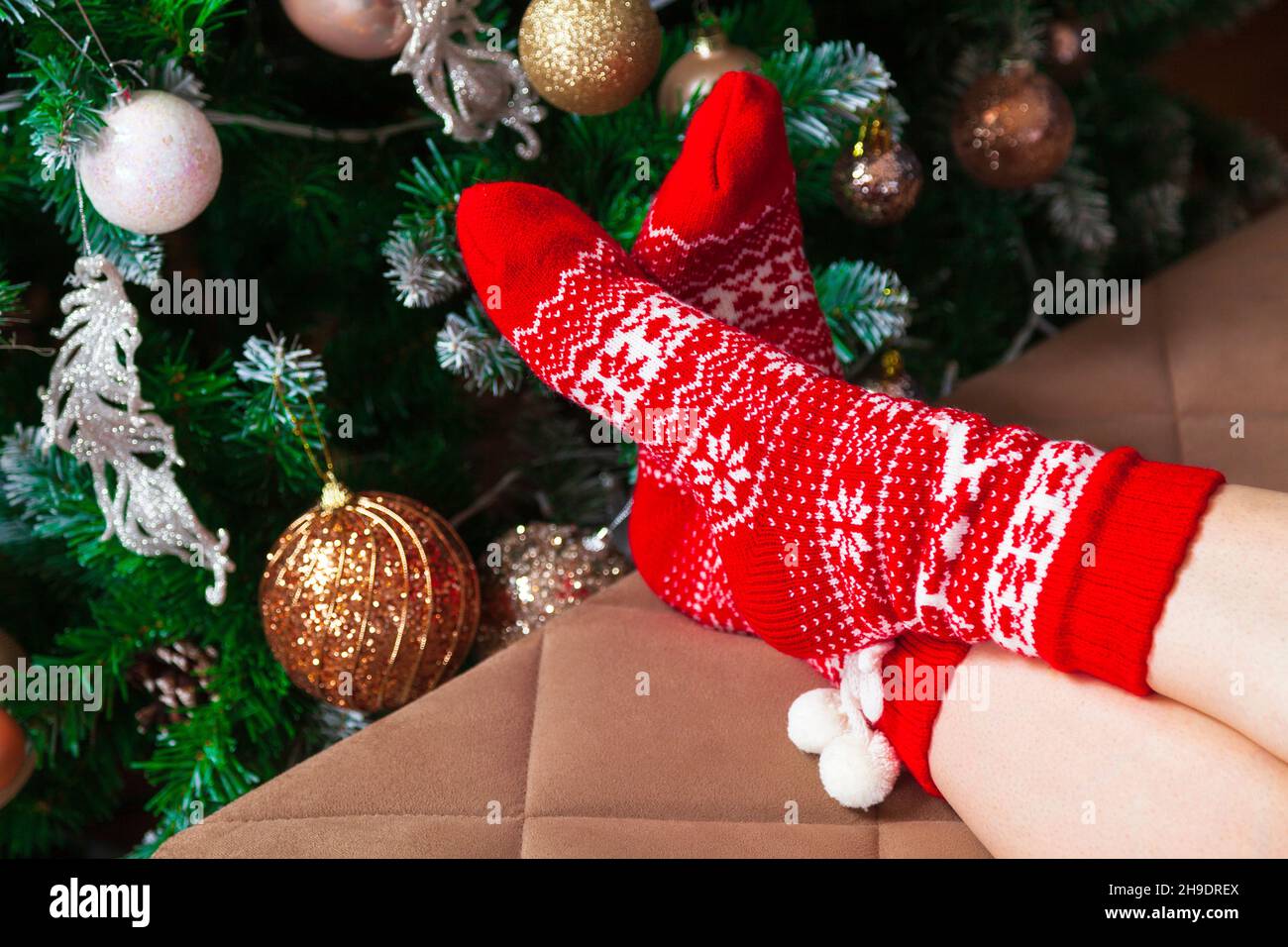 24 Mini Calze Di Natale Rosse Lavorate A Maglia – Decorazioni Per Albero, Camino E Regali, 11x7 Cm