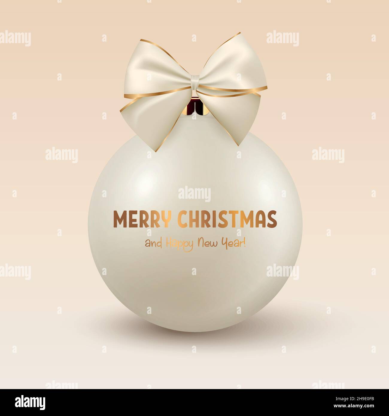 Vector realistic 3d bianco o Beige Christmas Glass Ball con Silk Bow nad Golden Print Closeup. Modello di disegno del giocattolo dell'albero di Capodanno e di Natale Illustrazione Vettoriale