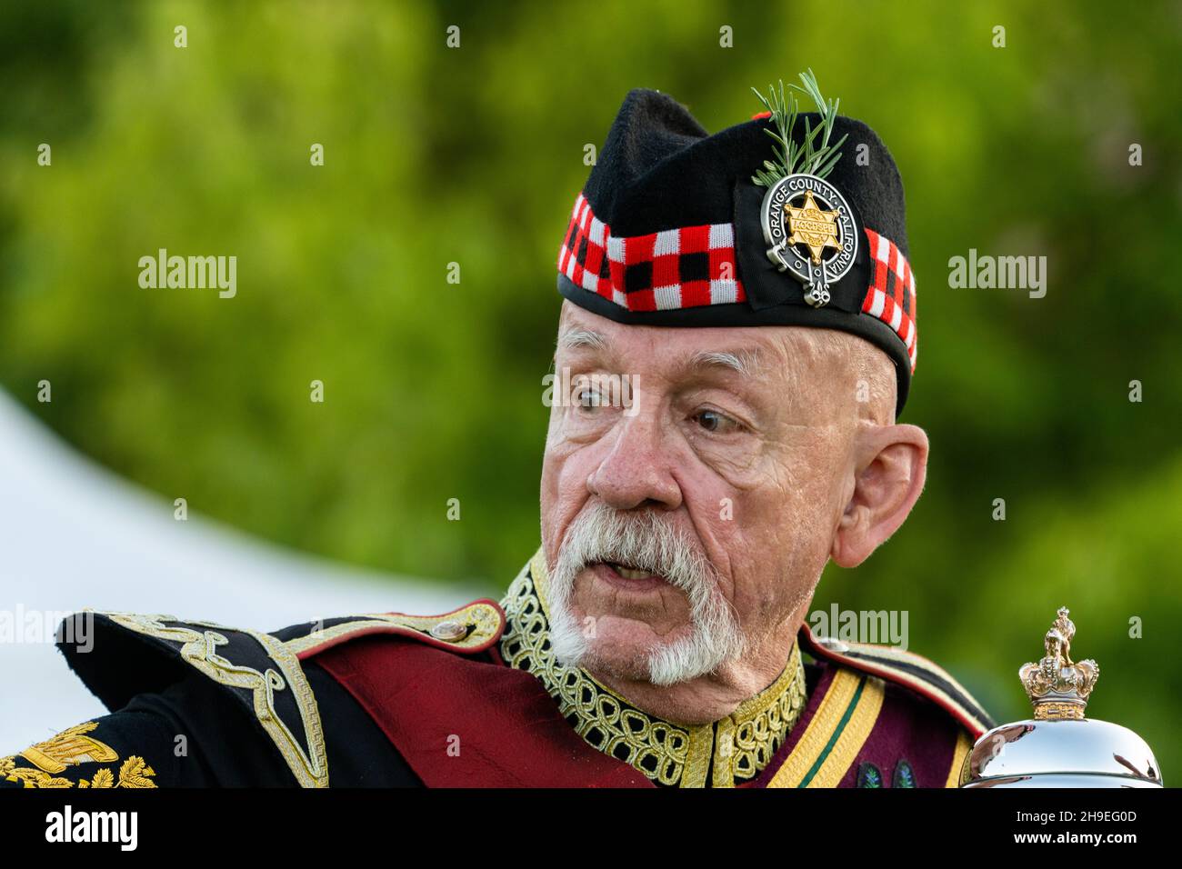 Ritratto di un drum major delle Highland nel suo cofano di Glengarry ad un festival scozzese nello Utah, USA. Foto Stock