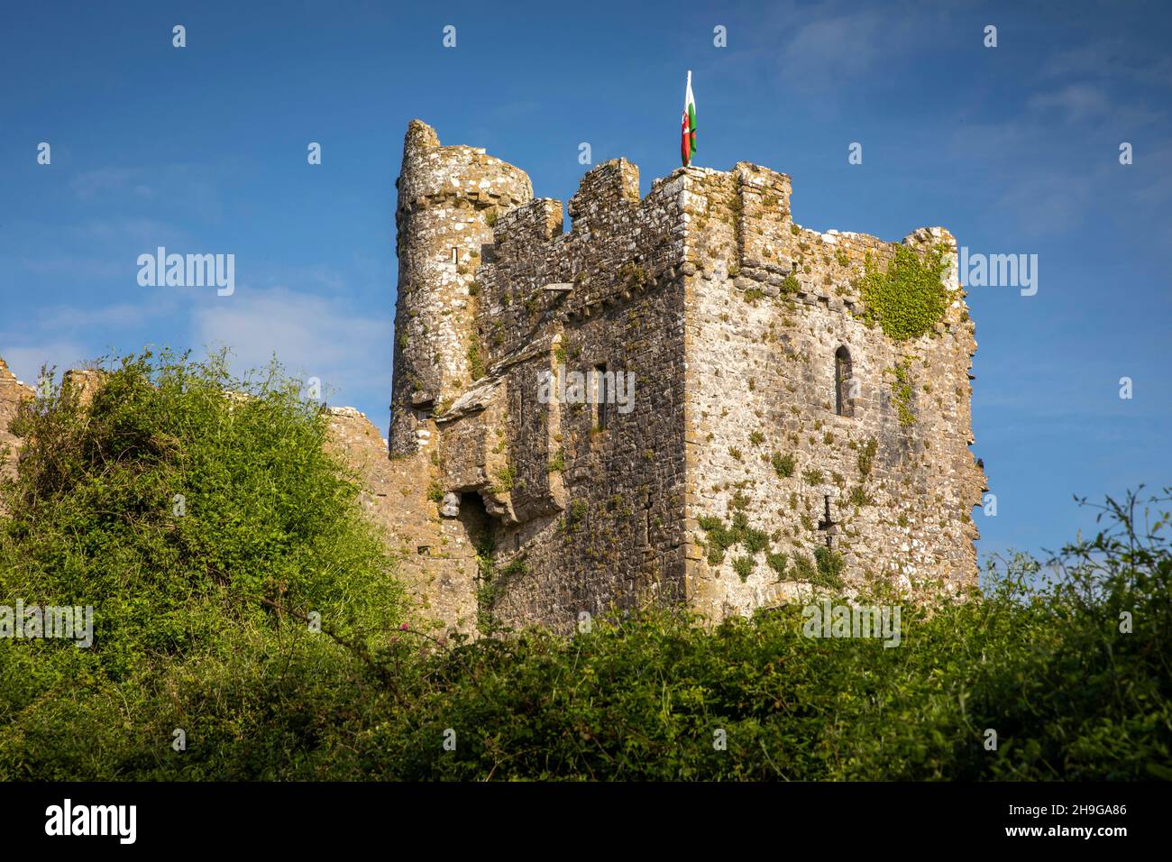 Regno Unito, Galles, Pembrokeshire, Castello di Manorbier, torre Foto Stock