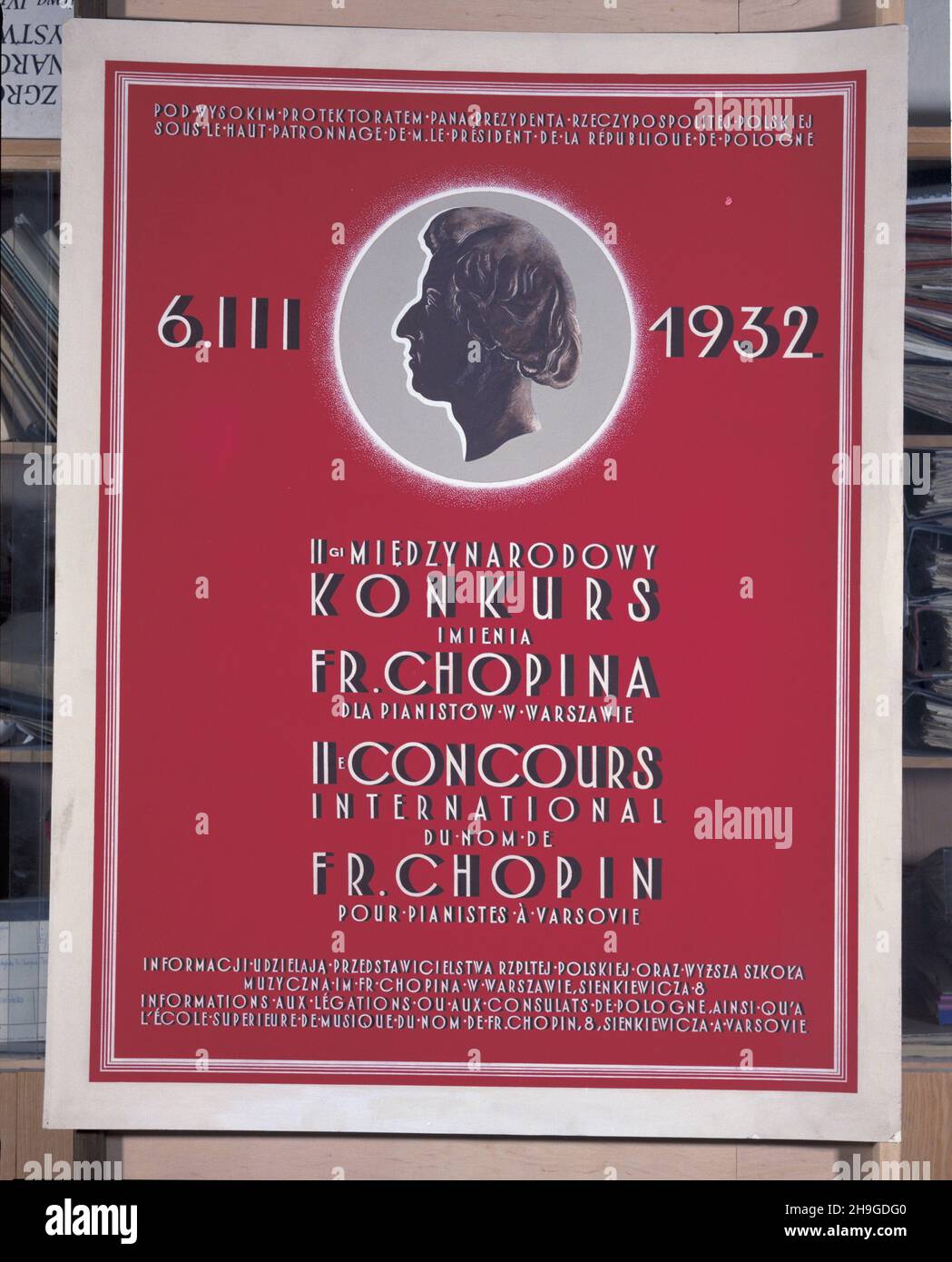 Warszawa 09.1987. Plakat II Miêdzynarodowego Konkursu Pianistycznego im. uu PAP/Reprodukcja Tomasz Pra¿mowski Dok³adny dzieñ wydarzenia nieustalony. Varsavia 1987 settembre. Un poster del 2° Concorso Internazionale di Pianoforte Frederic Chopin. uu PAP/Tomasz Prazmowski Data evento sconosciuta. Foto Stock