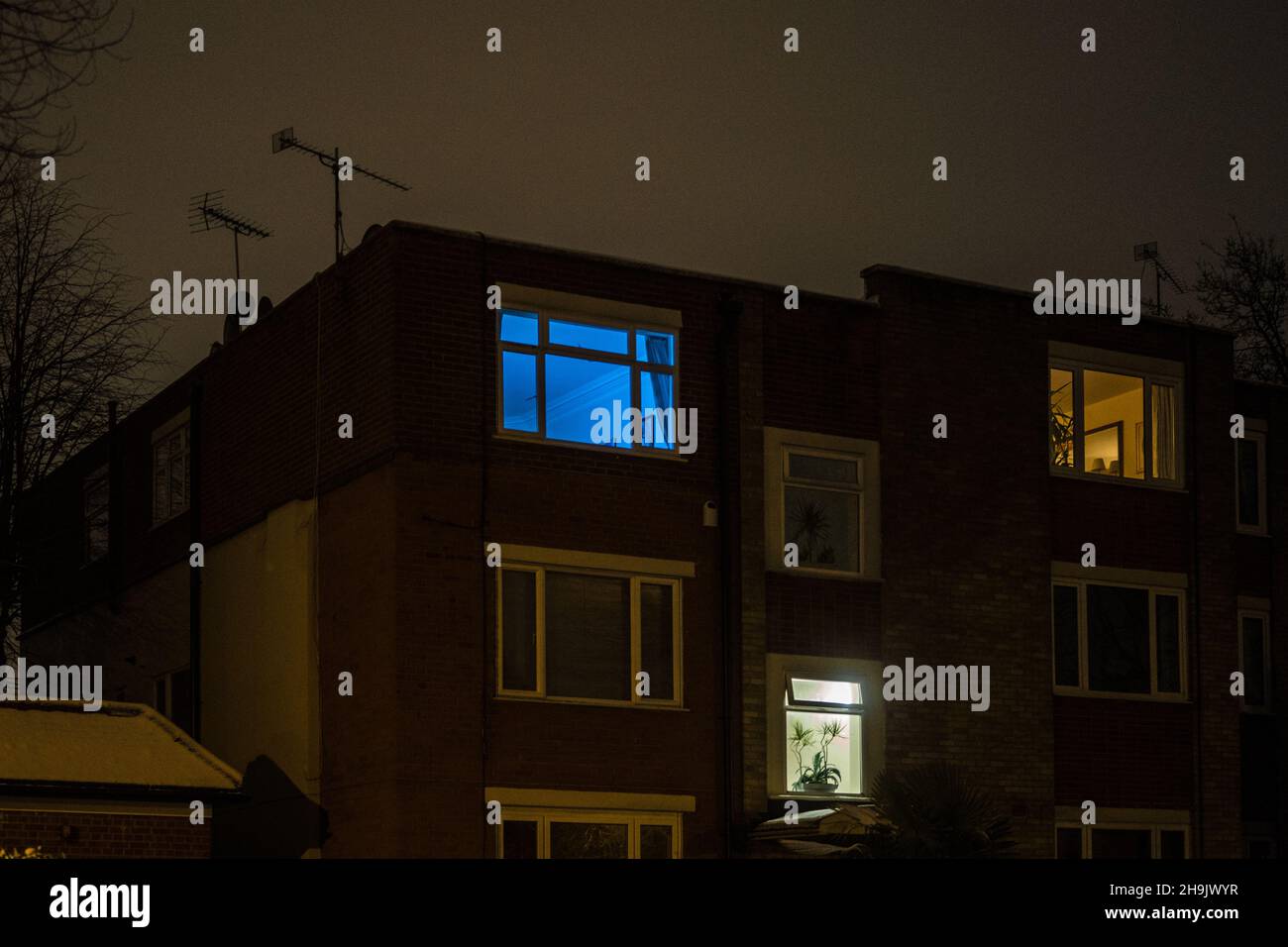 Una vista di appartamenti su una strada a Ealing. Da una serie di foto delle strade di Ealing durante un freddo scatto a Londra. Data foto: Lunedì 19 marzo 2018. Il credito fotografico dovrebbe essere: Richard Grey/EMPICS Entertainment Foto Stock