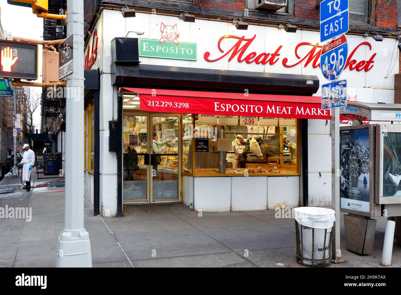 Esposito Meat Market, 500 9th Ave, New York, NYC foto di una macelleria nel quartiere Hells Kitchen/Garment District di Manhattan Foto Stock