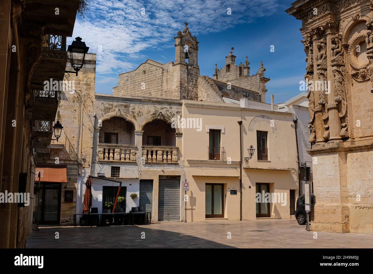 Dettagli architettonici edifici storici in stile barocco Nardò in italia nel centro storico , provincia di Lecce, Puglia. Foto Stock