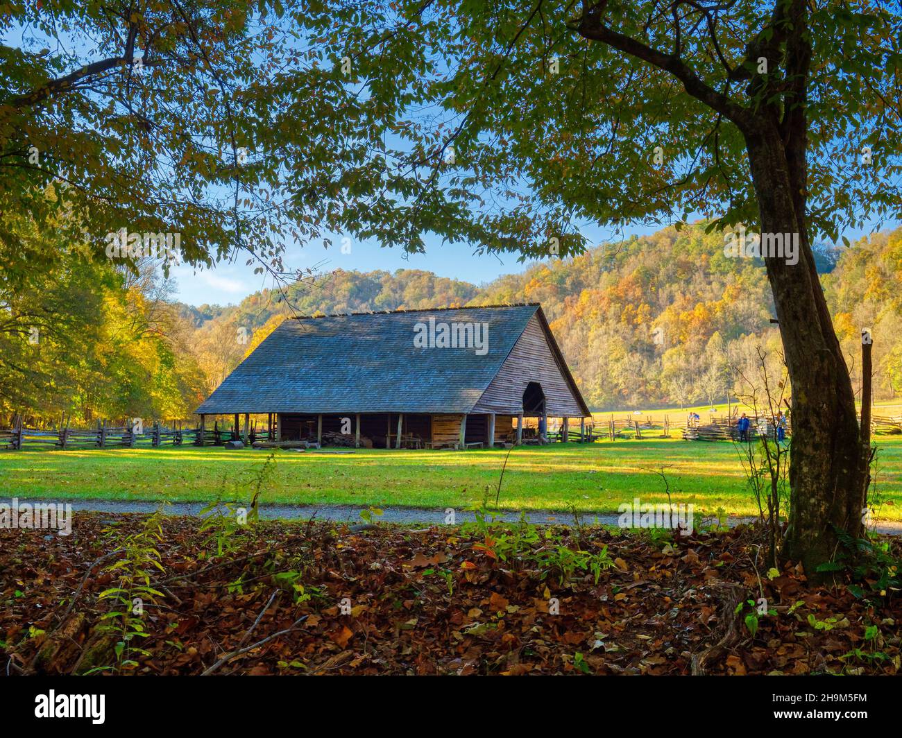19th Century Mountain Farm Museum presso l'Oconaluftee Visitors Center nel Great Smoky Mountains National Park nel North Carolina USA Foto Stock