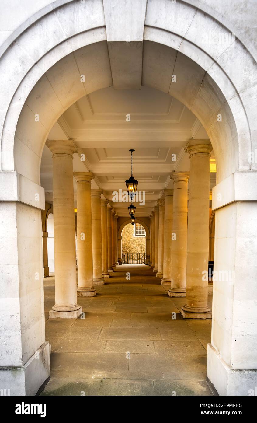 Splendidi archi dei chiostri nel Tempio interno, Londra, Inghilterra Foto Stock