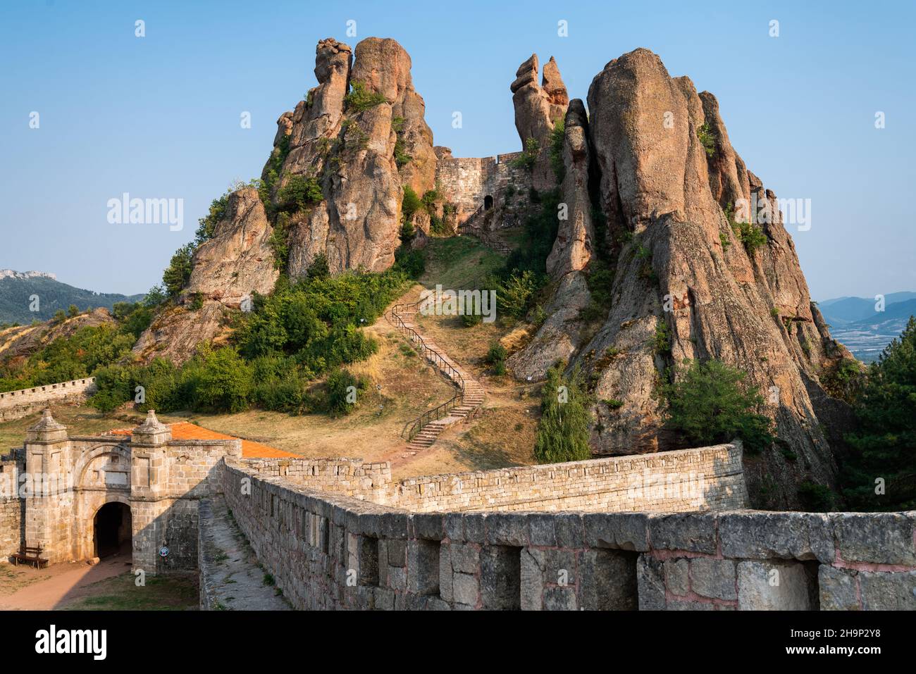 Vista sulle rocce di Belogradchik, Kaleto, attrazioni turistiche Foto Stock