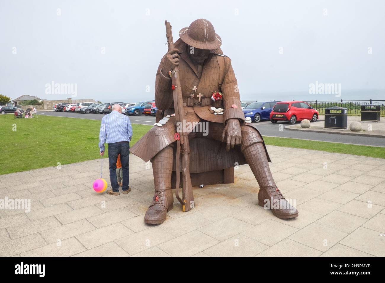 Enorme,grande,statua,di,soldato,Tommy, World War One, Soldier Sculpture, Eleven 'o' One,tributo,ai,caduti,soldati,a,Seaham,città,centro,a,Seaham,Seaham Beach,a,popolare,posizione,per,questo,hobby,passatempo,gioielleria,creatori,artigianato,design,Durham,Costa,Durham,Durham,Regno,Inghilterra,Inghilterra,Gran Bretagna,Inghilterra,Inghilterra,Nord,Inghilterra,Inghilterra,Inghilterra,Inghilterra,Inghilterra,Inghilterra,Inghilterra,Inghilterra,Inghilterra,Inghilterra,Inghilterra,Inghilterra,Inghilterra,Inghilterra,Inghilterra,Inghilterra,Nord,Inghilterra,Inghilterra,Inghilterra,Inghilterra,Inghilterra Foto Stock