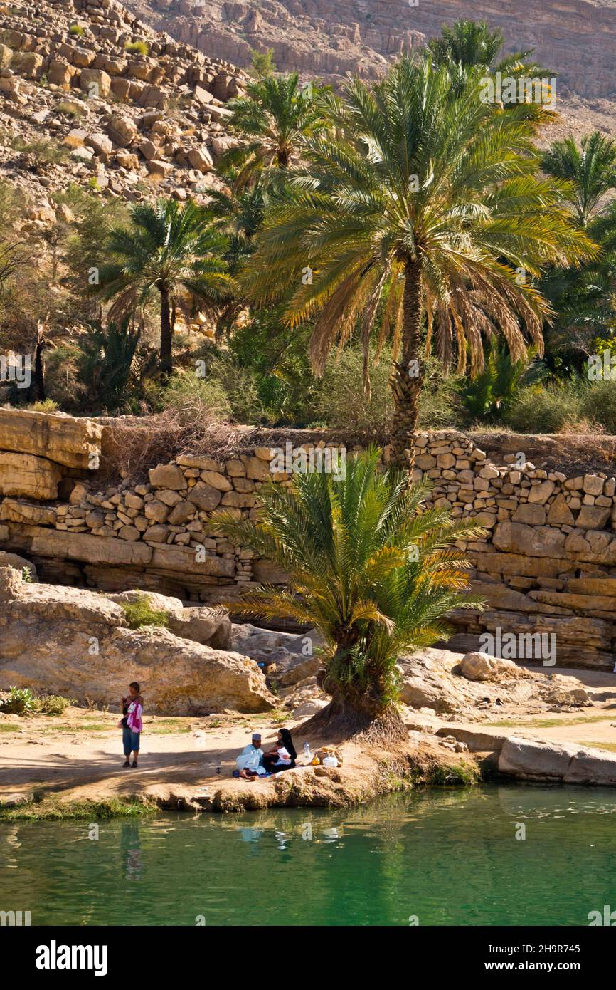 Piscina d'acqua, paradiso Wadi Bani Khalid, Wadi Bani Khalid, Oman Foto Stock