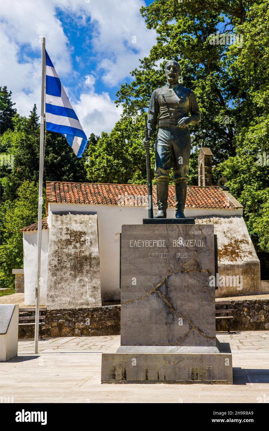 Monumento al combattente di libertà Eleftherios Venizelos, villaggio di montagna Theriso con il suo carattere originale, Creta, Theriso, Creta, Grecia Foto Stock