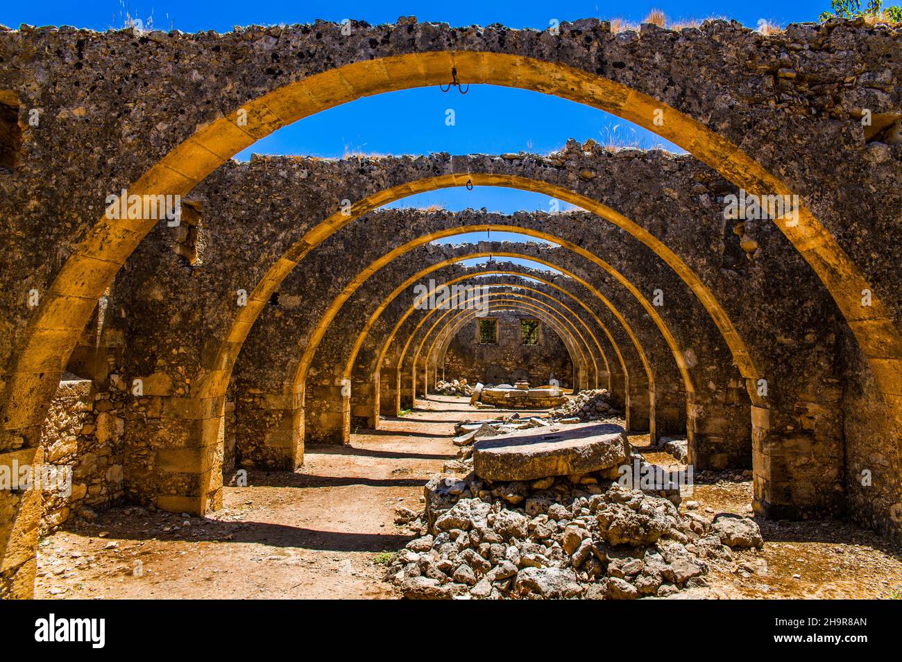 Vecchia fabbrica di olio d'oliva, Moni Karydi, Creta, Vamos, Creta, Grecia Foto Stock