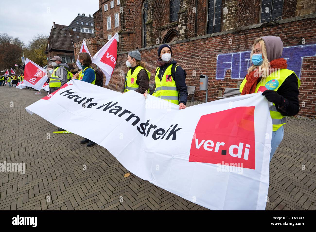 '24.11.2021, Germania, Brema, Brema - avvertimento sciopero del sindacato verdi.. 00A211124D445CAROEX.JPG [VERSIONE DEL MODELLO: NO, VERSIONE DELLA PROPRIETÀ: NO (C) Foto Stock