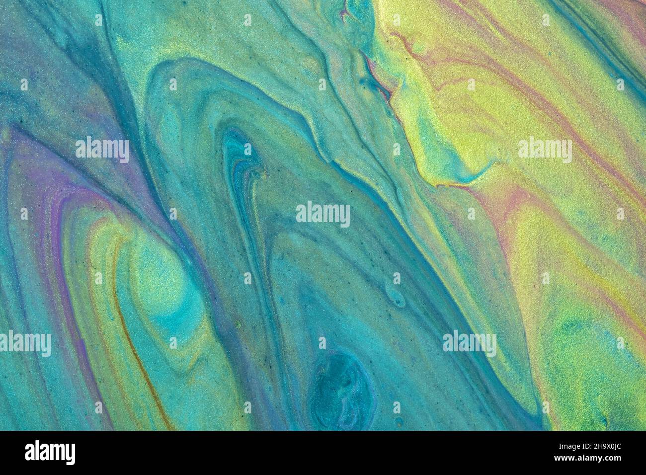Astratto fluido arte sfondo verde e blu colori. Marmo liquido. Pittura acrilica con gradiente e spruzzi. Sfondo acquerello con motivo ondulato. Foto Stock