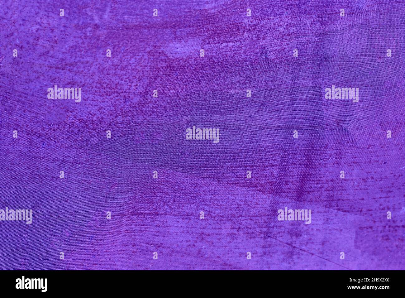 ferro sfondo viola con texture. Colore dell'anno molto peri Foto Stock