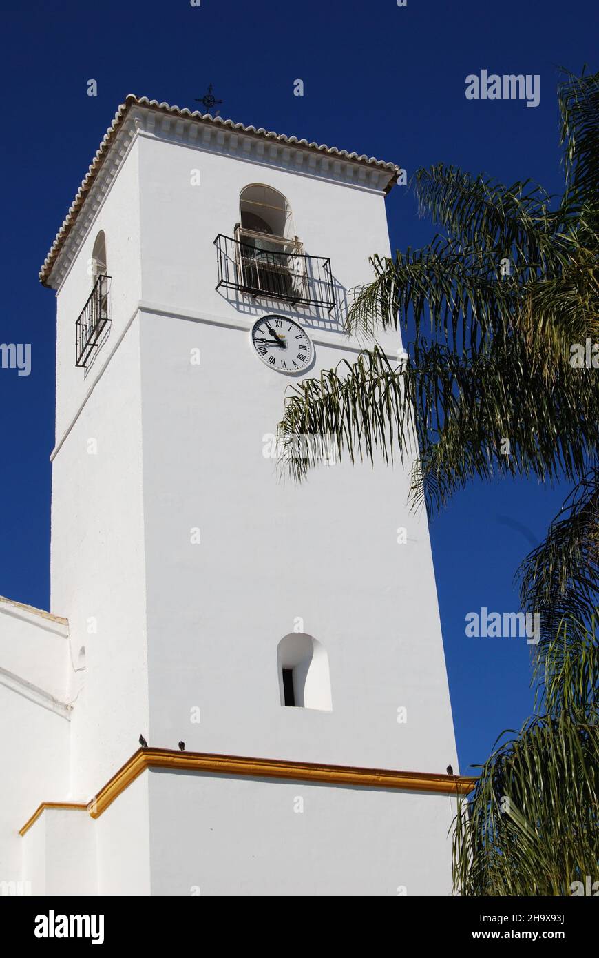 Giovanni Battista Chiesa torre (Iglesia de San Juan Bautista Siglo XVI) nel centro della città, Coin, provincia di Malaga, Andalusia, Spagna, Europa occidentale. Foto Stock