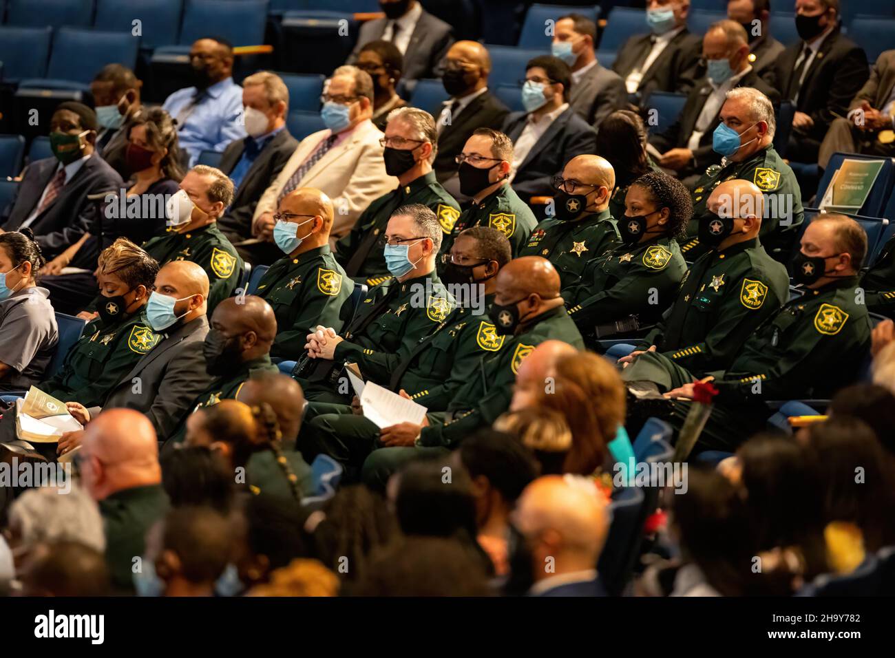 09 novembre 2021 – Sunrise, Florida, USA: Servizio commemorativo per i dipendenti dell'ufficio Broward Sheriff BSO deceduti da COVID-19 nel Faith Center Foto Stock