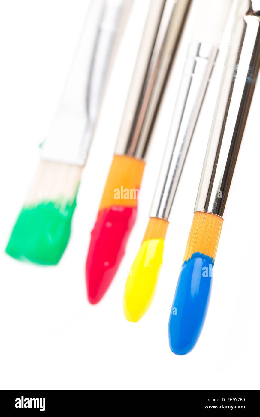 pennello, vernice, rosso, blu, verde, bianco, gocce, colori, sfondo, grande, spazzola per capelli, colorata, colorata, gialla, molti, isolato, spesso, opzionale, creativit Foto Stock