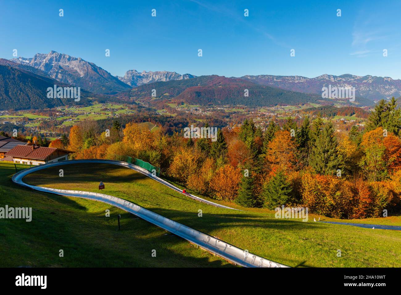 Veduta aerea di Berchtesgaden dall'altitudine della stazione centrale di Obersalzbergbahn, Berchtesgaden, alta Baviera, Germania meridionale, Europa Foto Stock