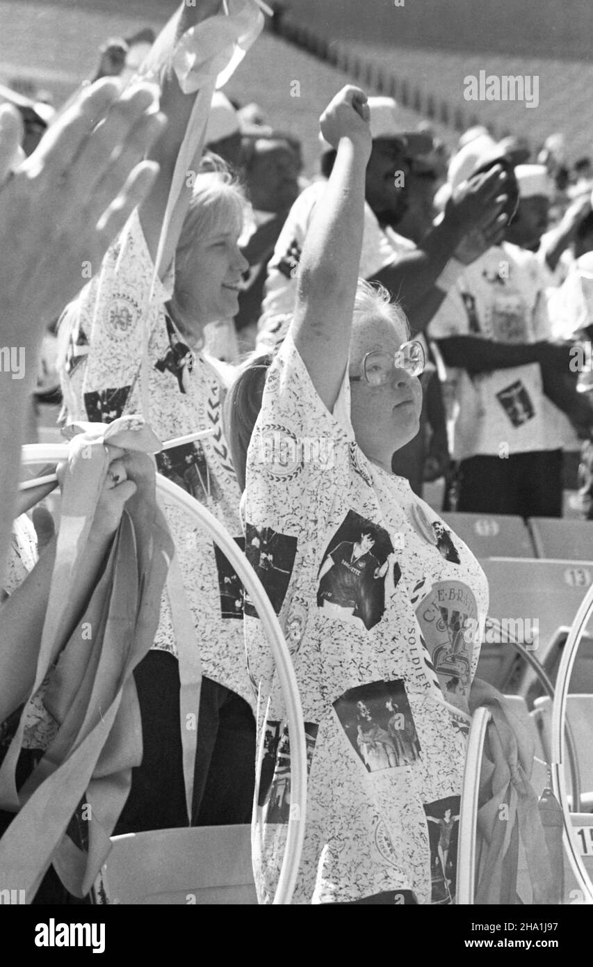 Le Olimpiadi speciali, ChicagoParticipants nelle Olimpiadi speciali vincono una medaglia. Foto Stock