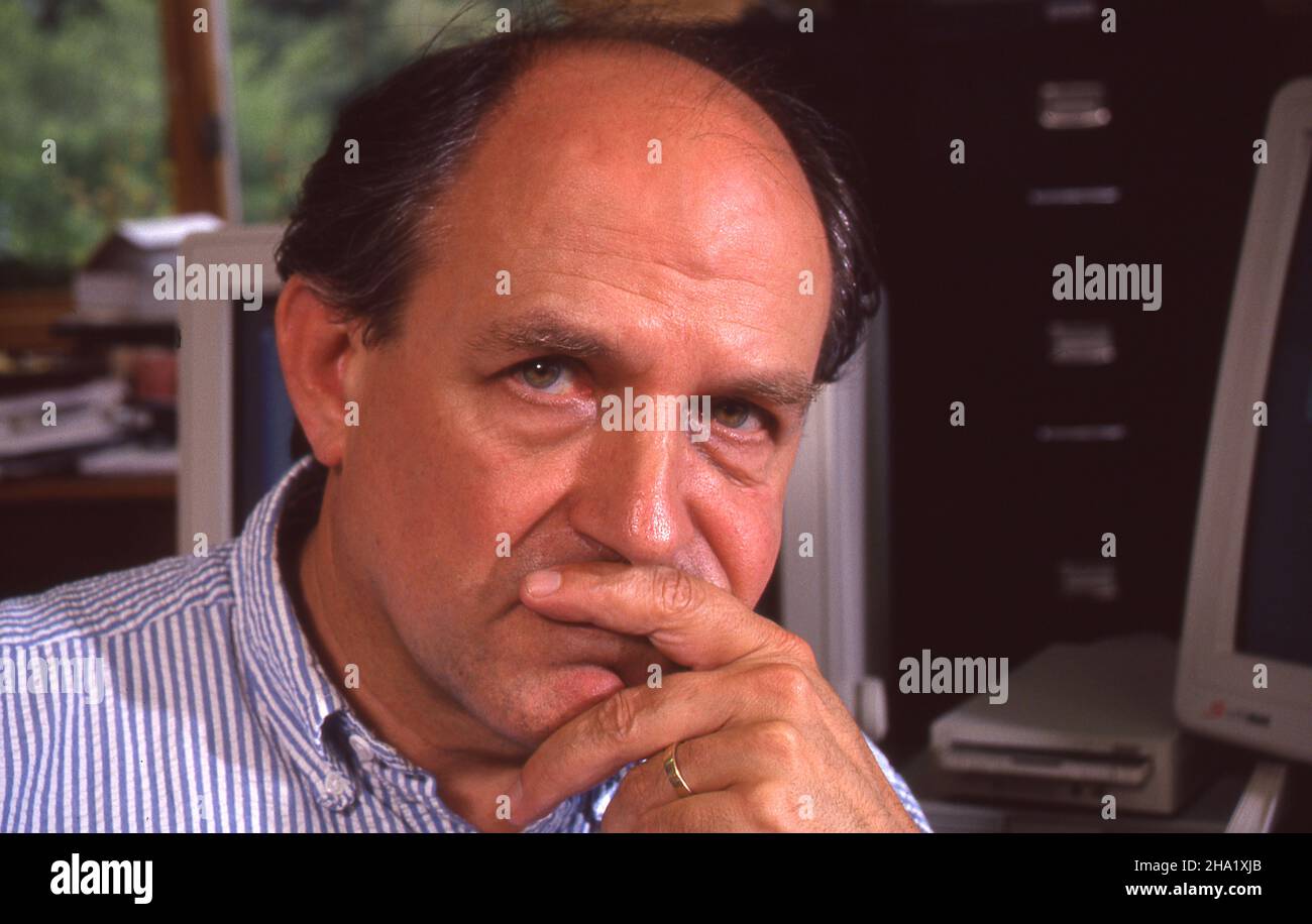 Charles Murray co-scrisse il libro controverso The Bell Curve (1994), nel suo ufficio di nome vicino a Frederick Maryland Fotografia di Dennis Brack. bb80 Foto Stock