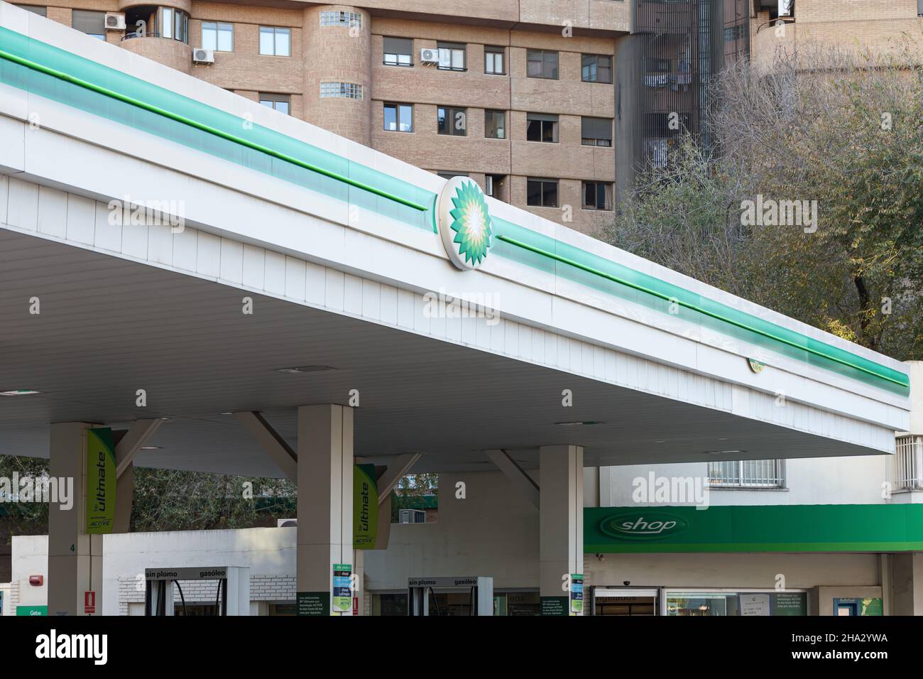 VALENCIA, SPAGNA - 09 DICEMBRE 2021: BP British Petroleum è una multinazionale britannica di petrolio e gas con sede a Londra, Inghilterra Foto Stock