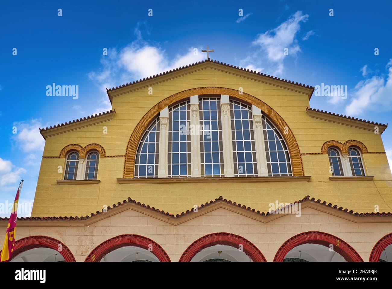 LARIS, GRECIA - Dic 06, 2021: Chiesa Metropolitana di Agios AchilleosAgios Achilleios è la Chiesa Metropolitana della città di Larissa Foto Stock