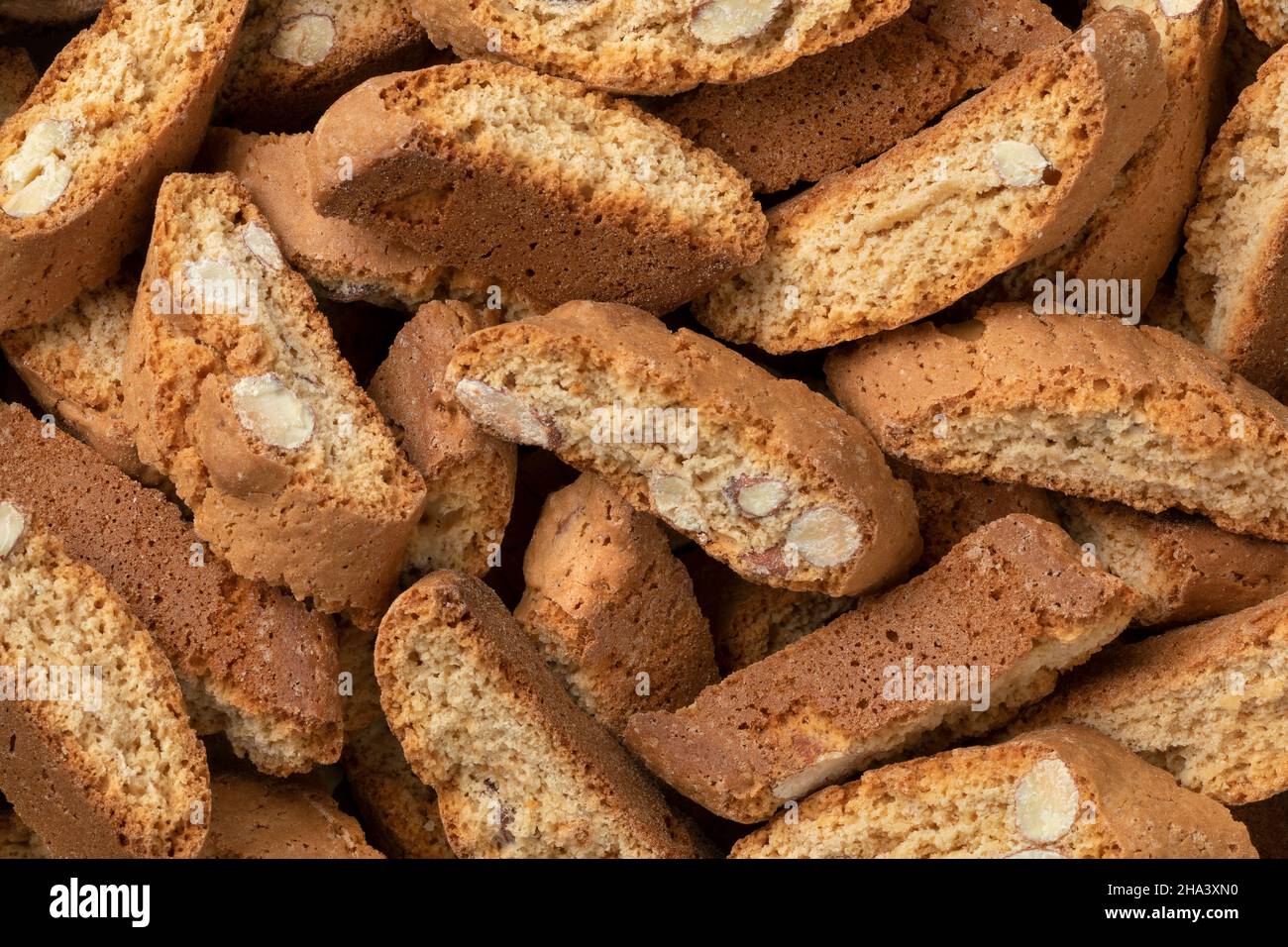Fresco tradizionale italiano Cantuccini full frame da vicino come sfondo Foto Stock