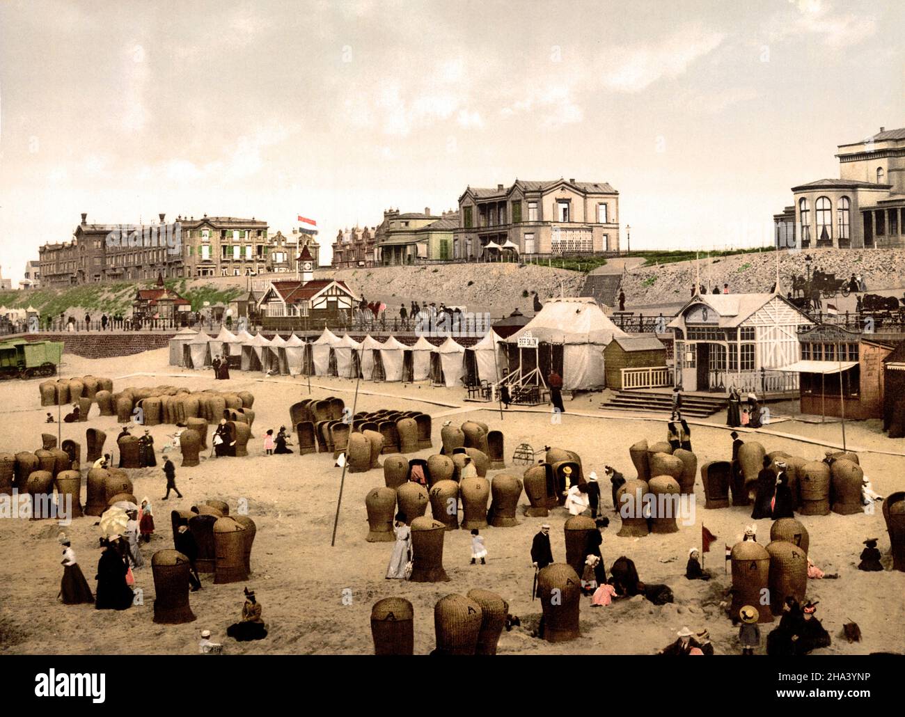 La spiaggia e gli alberghi - Scheveningen Olanda - 1890 Foto Stock