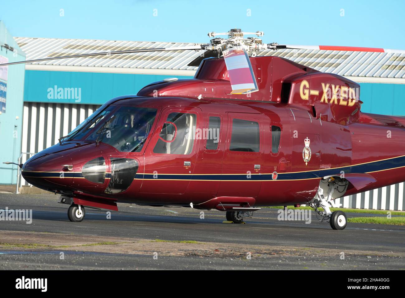 L'elicottero Queens Flight Sikorsky S-76C è stato da parte dei membri della registrazione della famiglia reale G-XXED visto nel 2021 Foto Stock