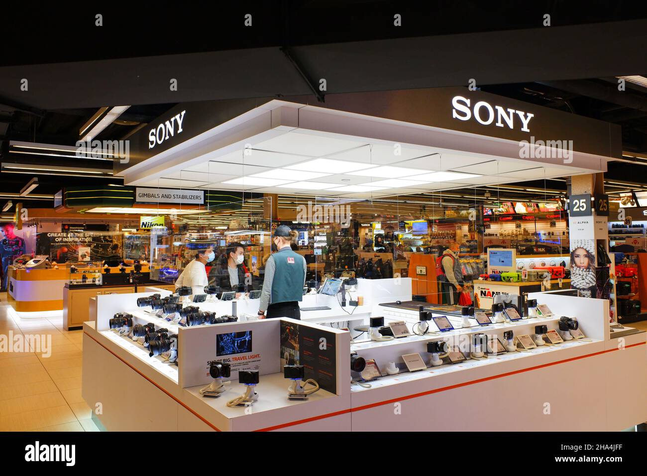 Sony camera stand all'interno di B&H Photo Video - Electronics and Camera Store.Manhattan.New York City.New York.USA Foto Stock