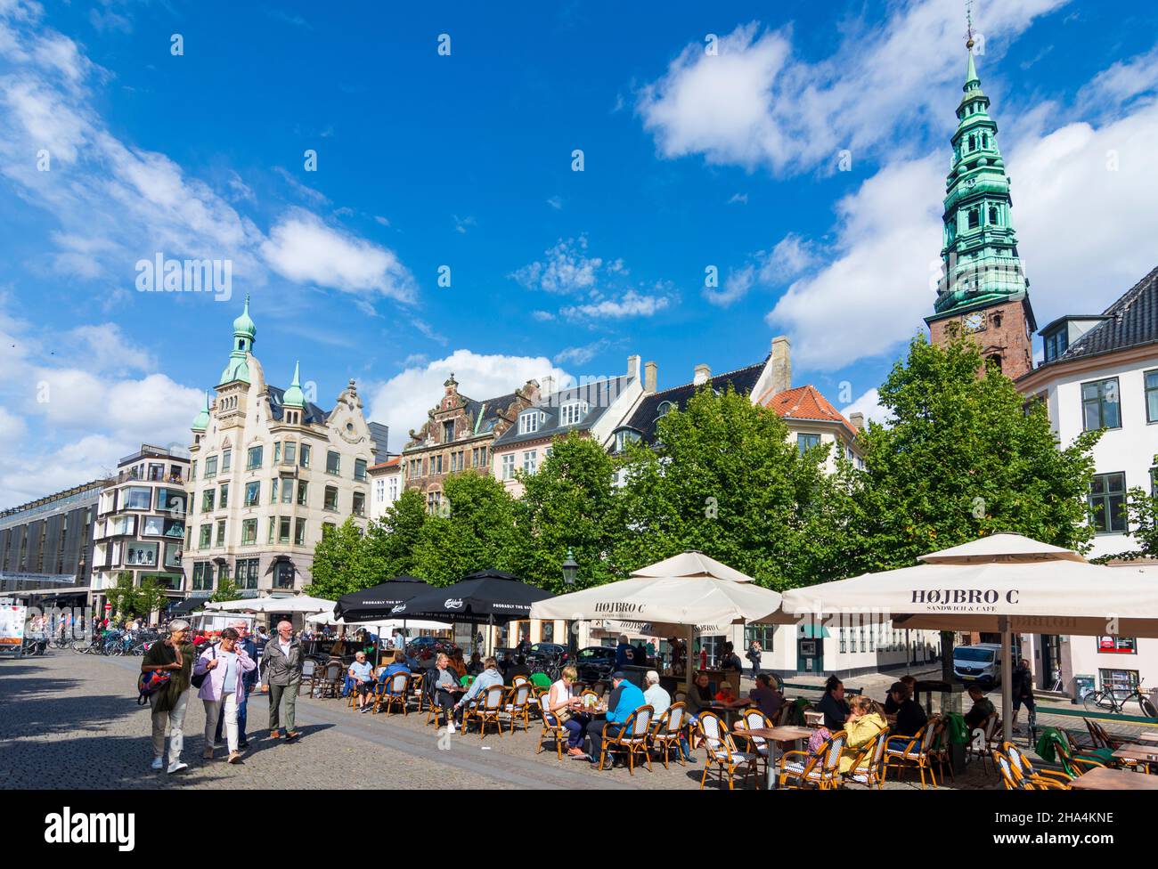 Copenhagen, Koebenhavn: Nikolaj Contemporary Art Center (Nikolaj Kunsthal) nell'ex chiesa di San Nicola, piazza Hoejbro Plads, in , Zelanda, Sealand, Foto Stock