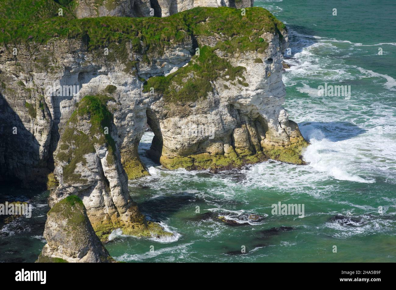 europa, irlanda del nord, contea di antrim, causeway coast, le rocce bianche a portrush Foto Stock