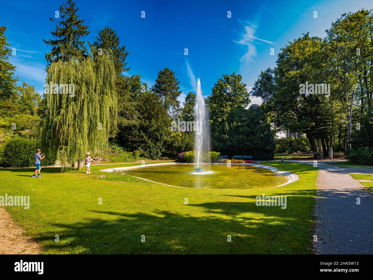 Fontana nel Parco cittadino di Forchheim, Baviera, Germania Foto Stock