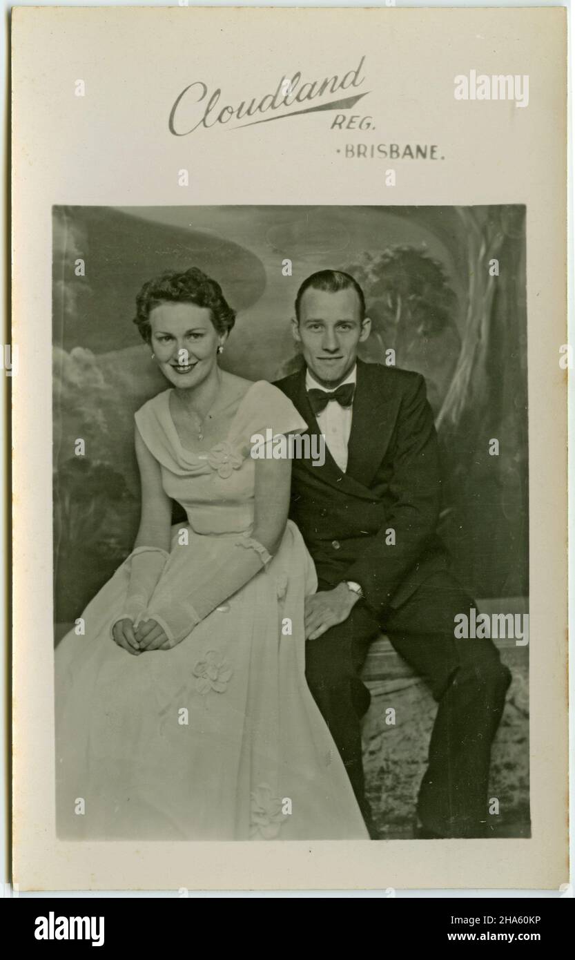 Fotografia di una coppia al Cloudland Ballroom di Brisbane, Australia, circa 1950. Collezione famiglia McKechnie. Foto Stock