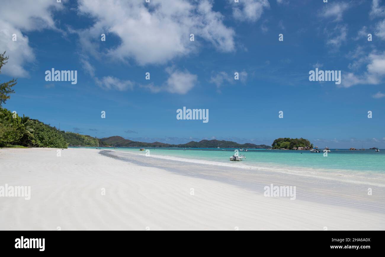 Spiaggia incontaminata di Cote D'Or Anse Volbert Praslin Seychelles Foto Stock