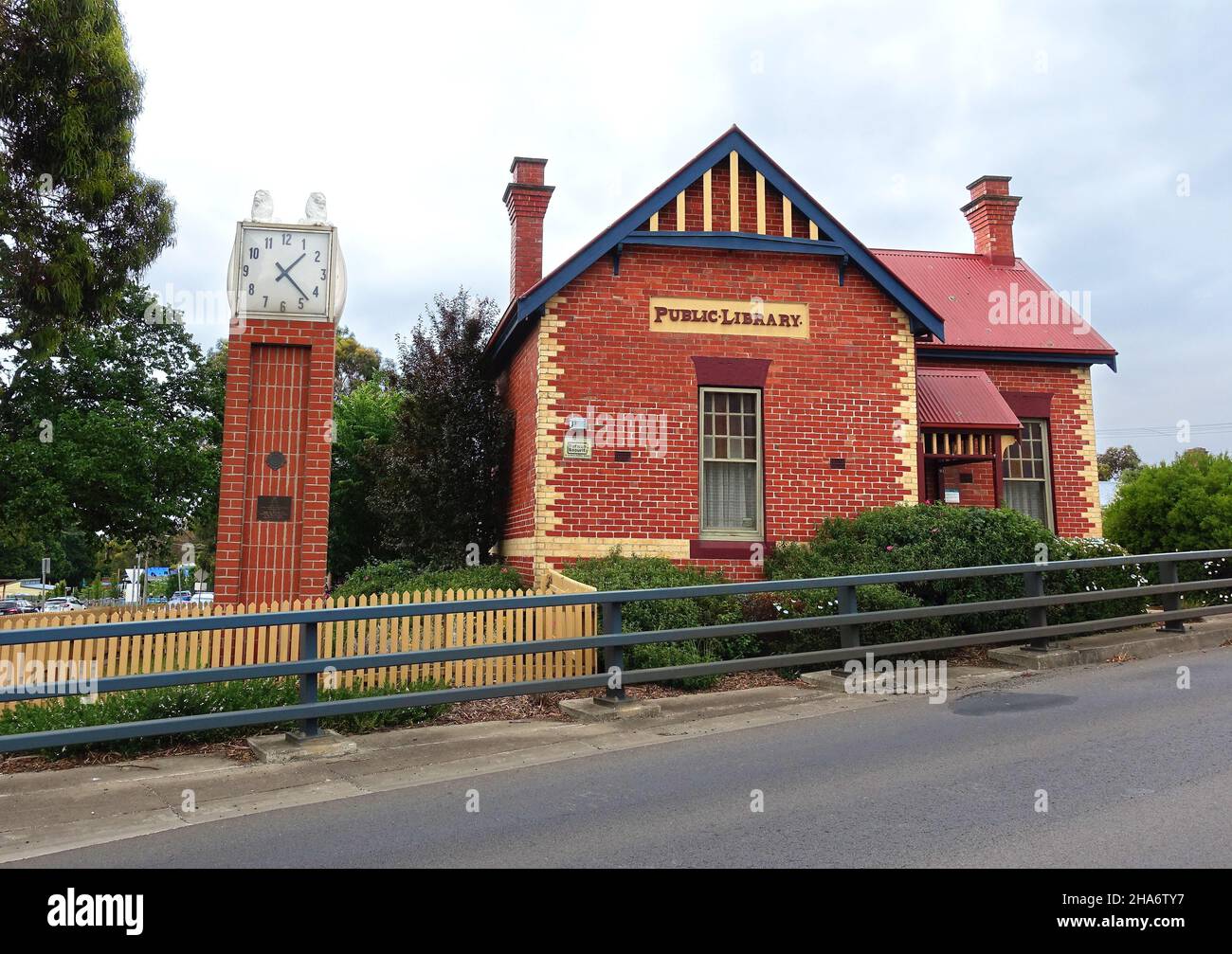 Winchelsea Historic Library, tratto dalla strada principale, Winchelsea, Victoria, Australia Foto Stock