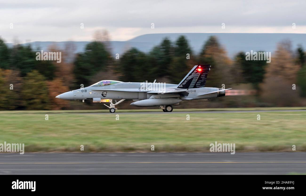Forze aeree svizzere, F-18 Hornets schierato a RAF Leeming per esercizio Yorknite 2021 Foto Stock