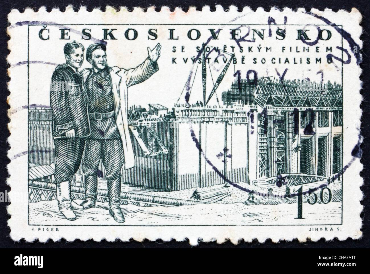 CECOSLOVACCHIA - CIRCA 1951: Un francobollo stampato in Cecoslovacchia mostra scena da 'il grande cittadino', Festival Internazionale del Film, Karlovy Vary, ci Foto Stock