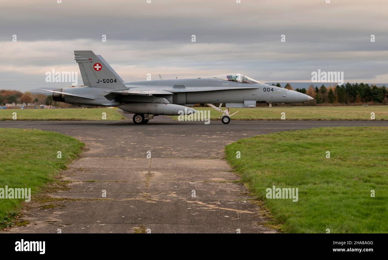 Forze aeree svizzere, F-18 Hornets schierato a RAF Leeming per esercizio Yorknite 2021 Foto Stock
