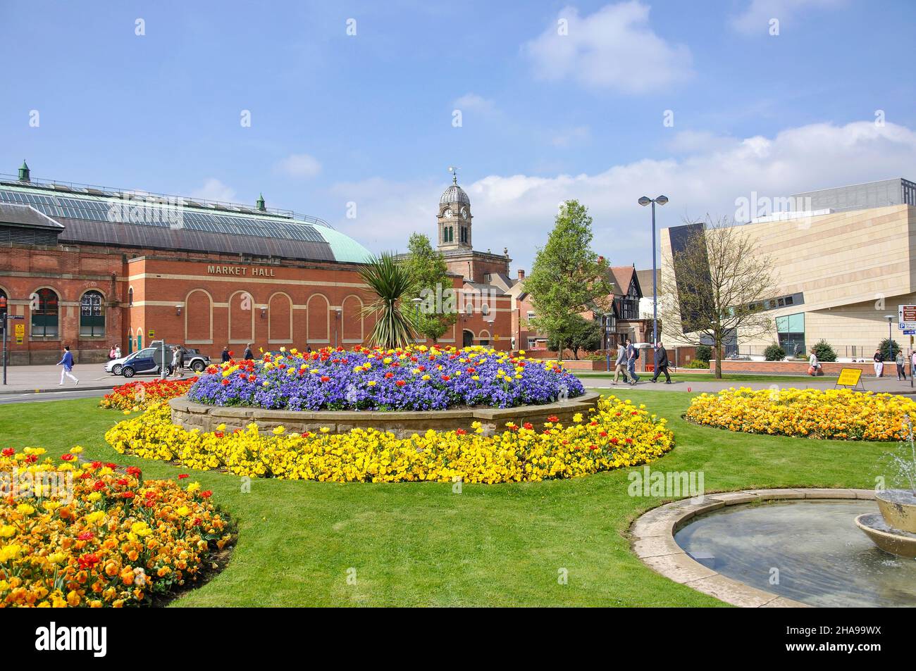 Rotonda di Full Street, Centro Città, Derby, Derbyshire, Inghilterra, Regno Unito Foto Stock
